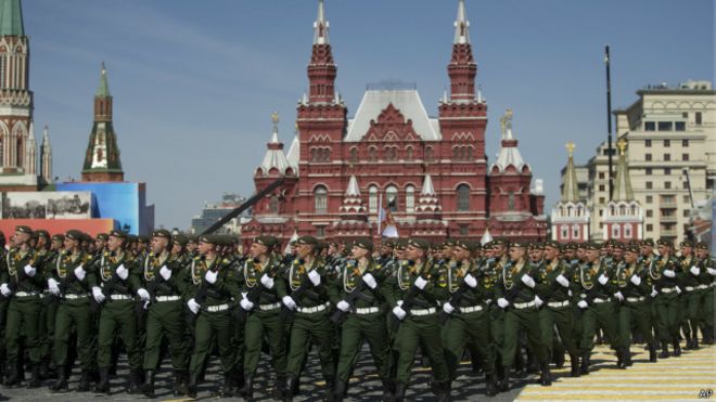  تشارك وحدات عسكرية من جميع أرجاء روسيا في العرض العسكري في الميدان الأحمر 