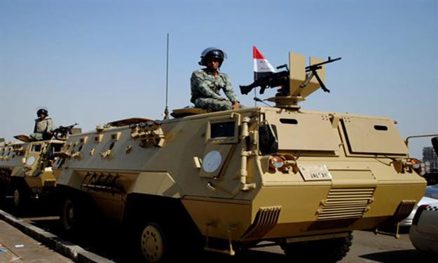 مصر.. مقتل 25 جندياً في هجوم انتحاري في سيناء