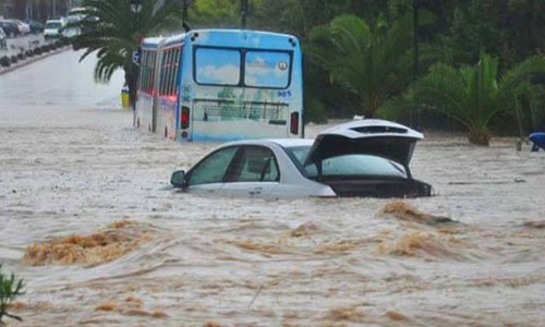 فيضانات الجزائر تجتاح مواقع التواصل