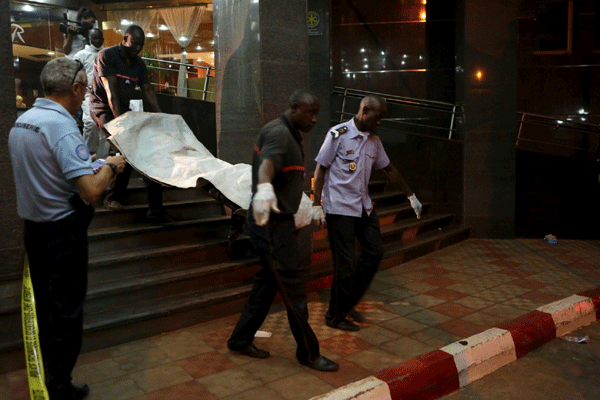 مالي.. فرض حالة الطوارئ بعد مقتل 27 شخصا بهجوم ارهابي