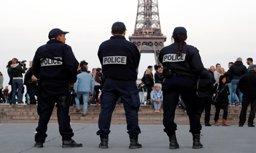 محتجز الرهائن طالب بإطلاق جزار باريس