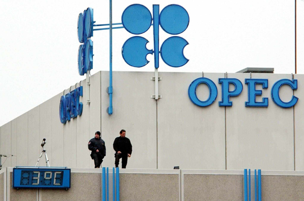 أوبك: تأثير هبوط النفط على المنتجين الآخرين أسرع من المتوقع