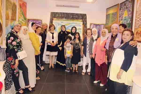 تكريم 3 نساء في حقول الادب والاعلام في عمان