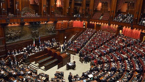 البرلمان الإيطالي 