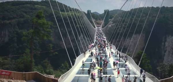بعد أيام من افتتاحه.. الصين تغلق اطول جسر في العالم