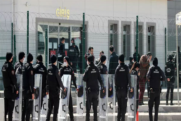 السجن مدى الحياة لـ 22 عسكريا في تركيا