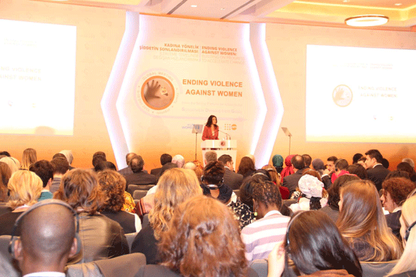 وفد المجلس الاعلى لشؤون المرأة يشارك بمؤتمر مناهضة العنف في تركيا
