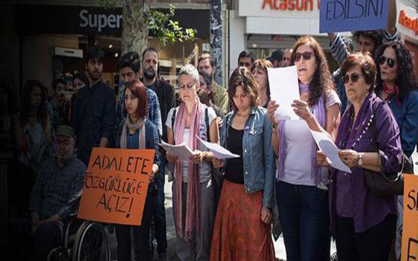 أكاديميون يضربون عن الطعام دعماً لعملية السلام في تركيا