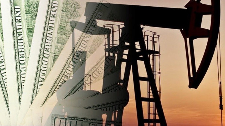 ارتفاع النفط يدعم الدولار 