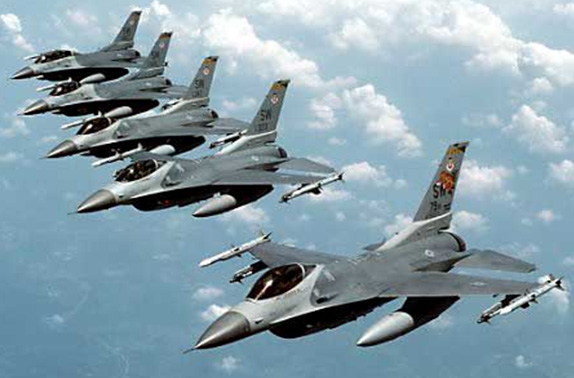 وصول اربع طائرات F16 الى العراق