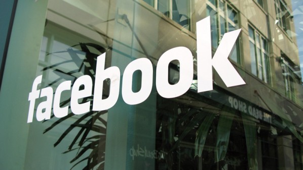 فيسبوك تطلق أدوات جديدة لوقاية المستخدمين من الانتحار