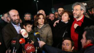 تركيا.. اطلاق سراح صحفيين معارضين بارزين