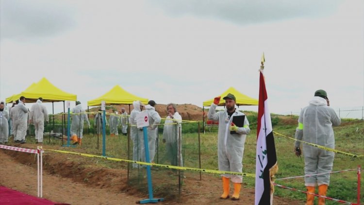 استخراج رفات 137 شهيداً من المقابر الجماعية في قرية كوجو