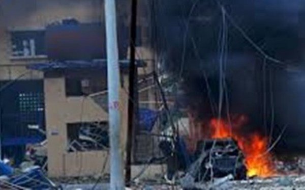 انفجار قرب العاصمة الصومالية يردي 18 قتيلاً 