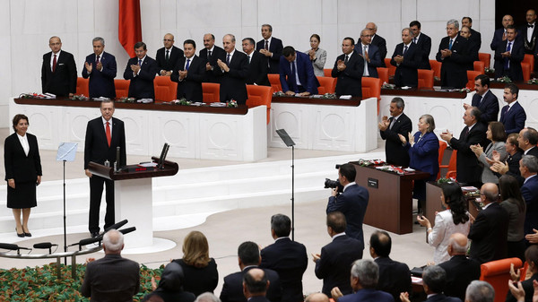 البرلمان التركي يوافق على الانضمام للتحالف