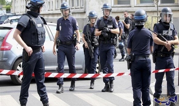  اعتقال خلية خططت لمهاجمة مسلمين في باريس