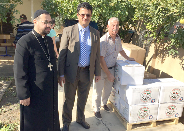 الكويت تقدم معونات انسانية للاسر المسيحية النازحة في اربيل