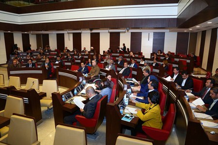 برلمان كوردستان يصادق على قانون اللغات الرسمية في الاقليم