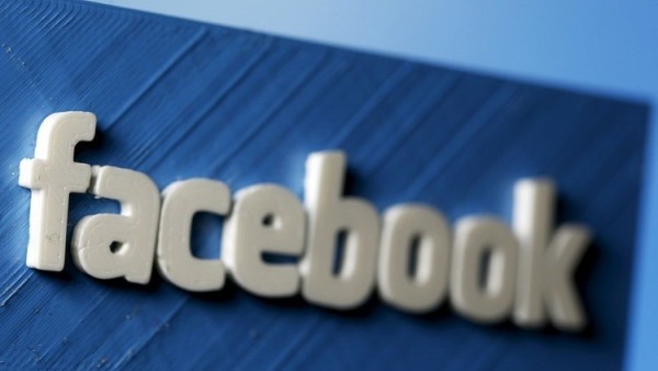 فيسبوك يعاقب صحفيا ألمانيا 