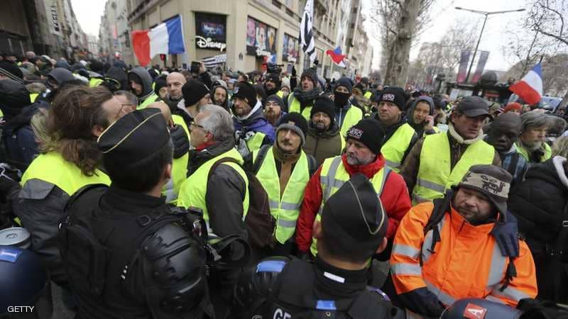 باريس.. تظاهرات جديدة واعتقال محتجين 