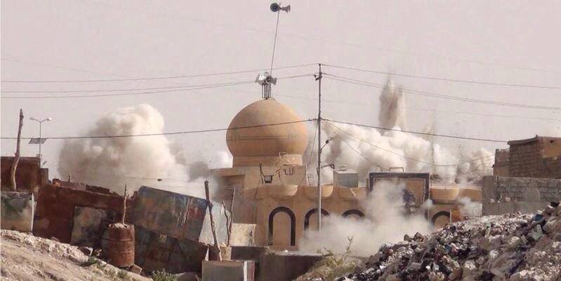 صورة من الارشيف لتفجير مزارات في مدينة الموصل