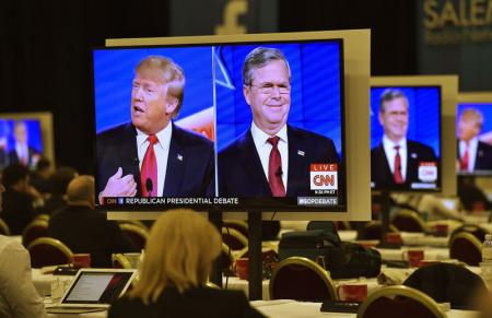 بوش في مناظرة.. ترامب مرشح فوضوي