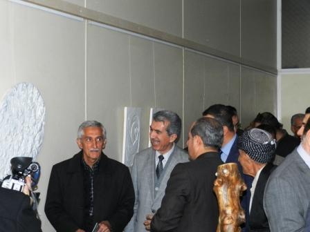 النحات عمر بكر يقيم معرضه الثاني في السليمانية