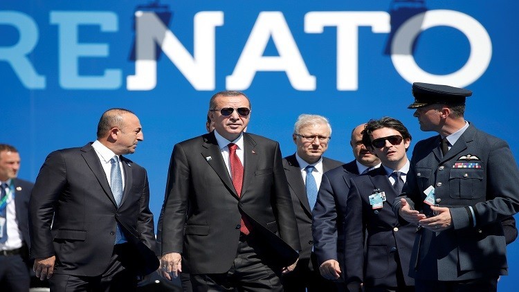 أردوغان أثناء حضوره قمة الناتو في بروكسل 