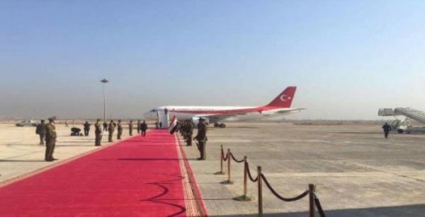 رئيس الوزراء التركي يصل الى بغداد