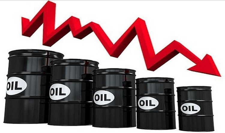 النفط يهبط بفعل تراجع الطلب الصيني