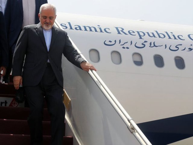 وزير الخارجية الإيراني يصل بغداد