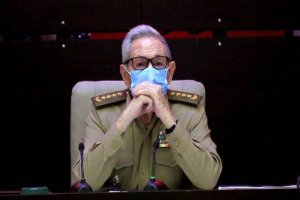 كوبا تختار زعيما جديدا لحقبة ما بعد آل كاسترو