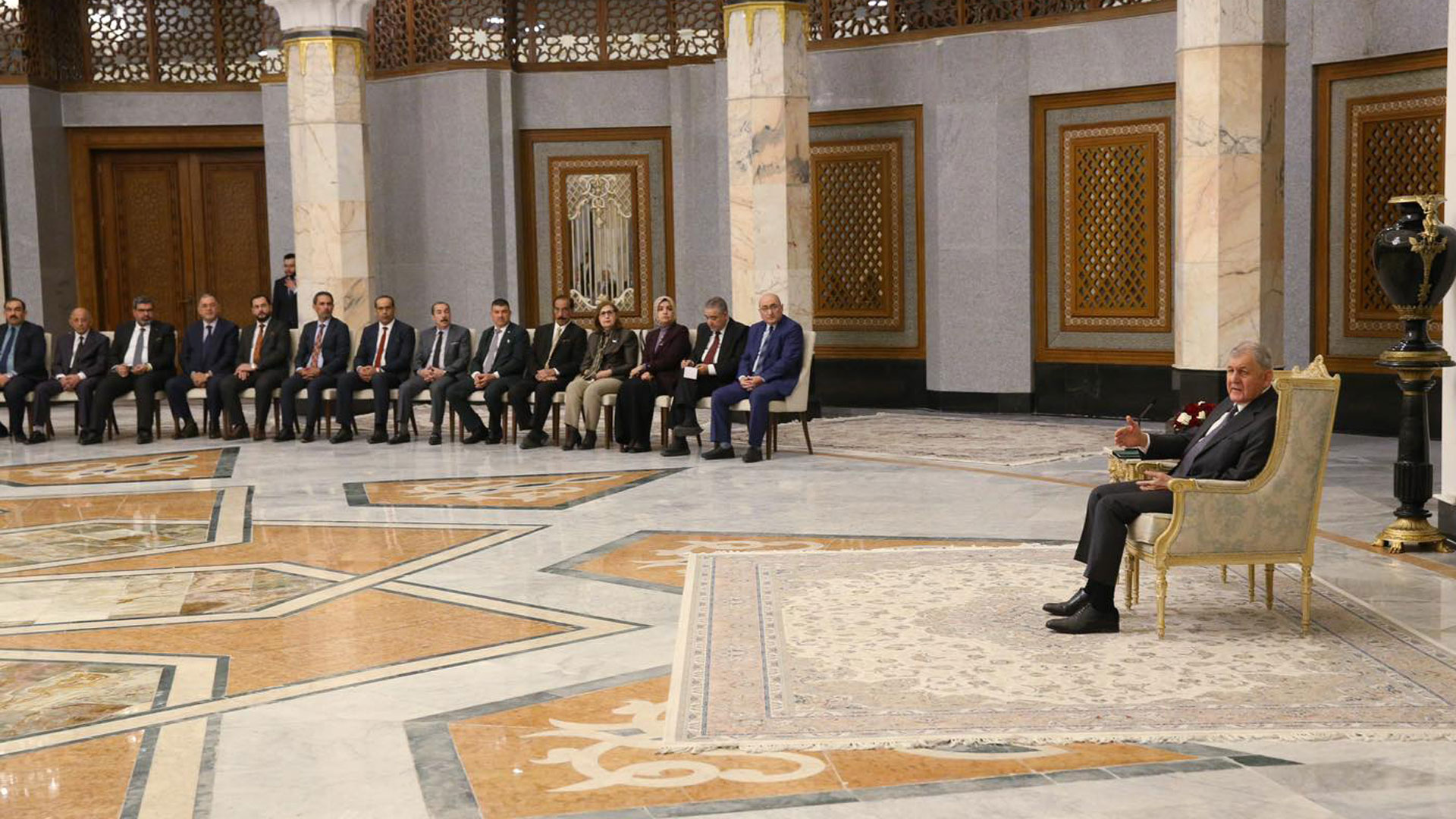 رئيس الجمهورية يلتقي رئيس وأعضاء المركز العراقي للتنمية الإعلامية