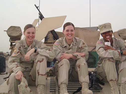 الجيش الأميركي يفتح الوظائف القتالية أمام النساء