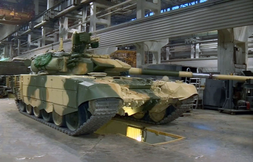 العراق يتسلم عشرات الدبابات من روسيا