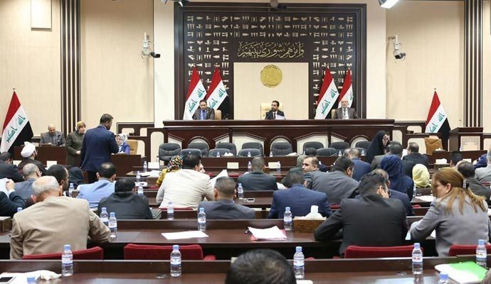 تواقيع داخل مجلس النواب لتأجيل انتخاب رؤساء اللجان