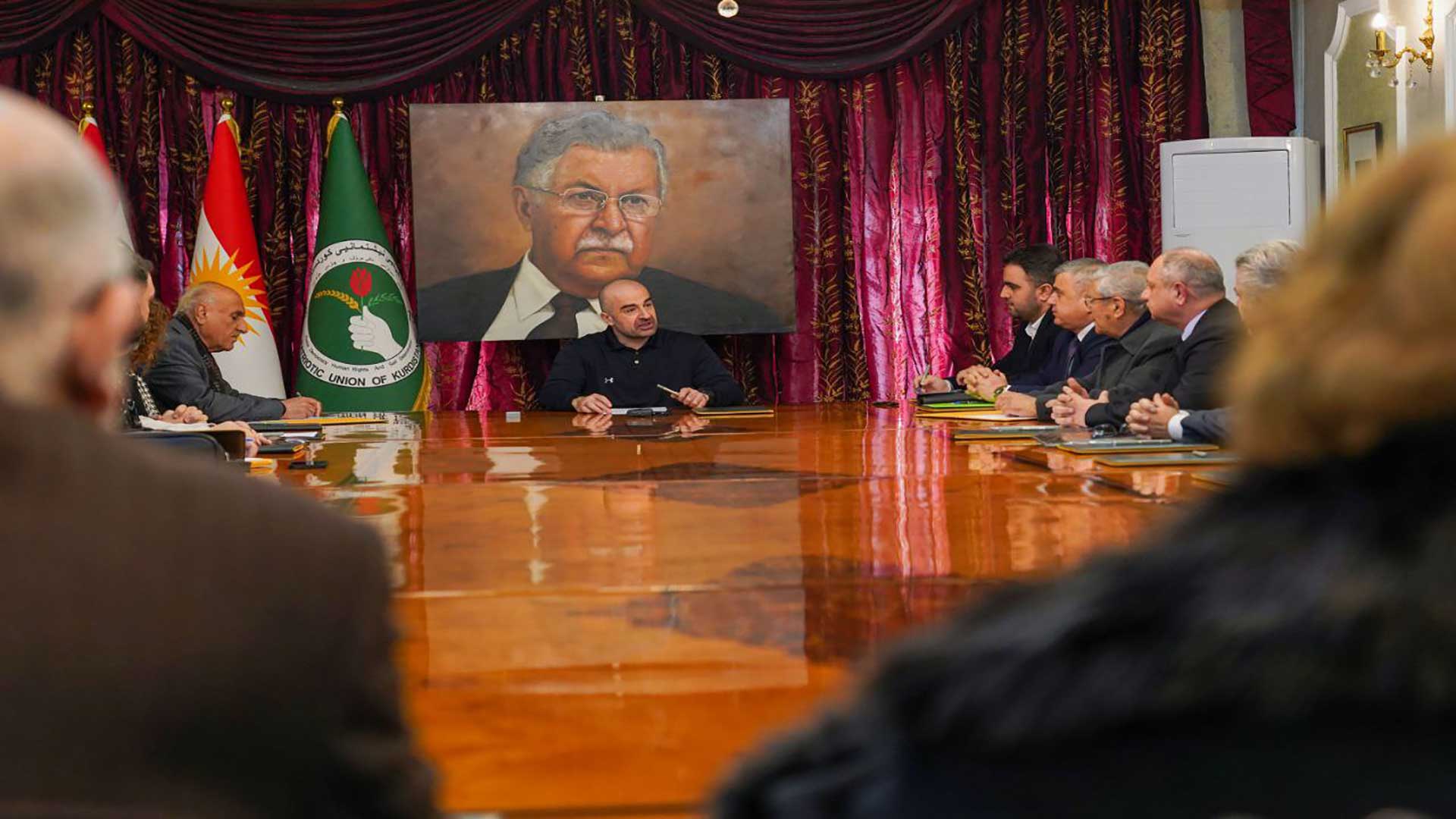 الرئيس بافل جلال طالباني يجتمع مع الفنانين  