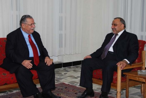 صورة من الارشيف للرئيس مام جلال مع الدكتور عادل عبد المهدي 