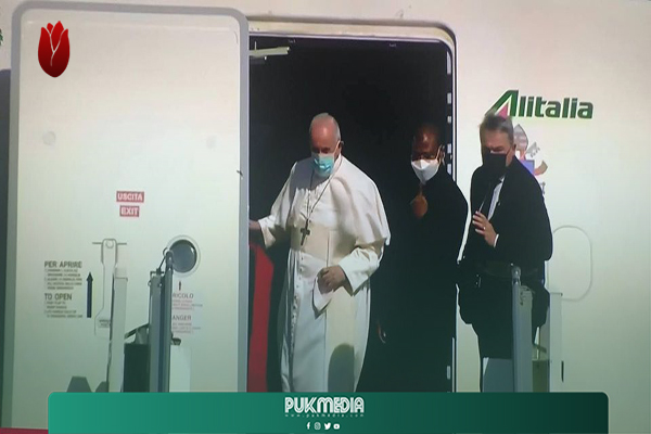 البابا يصل النجف ويلتقي السيد السيستاني 