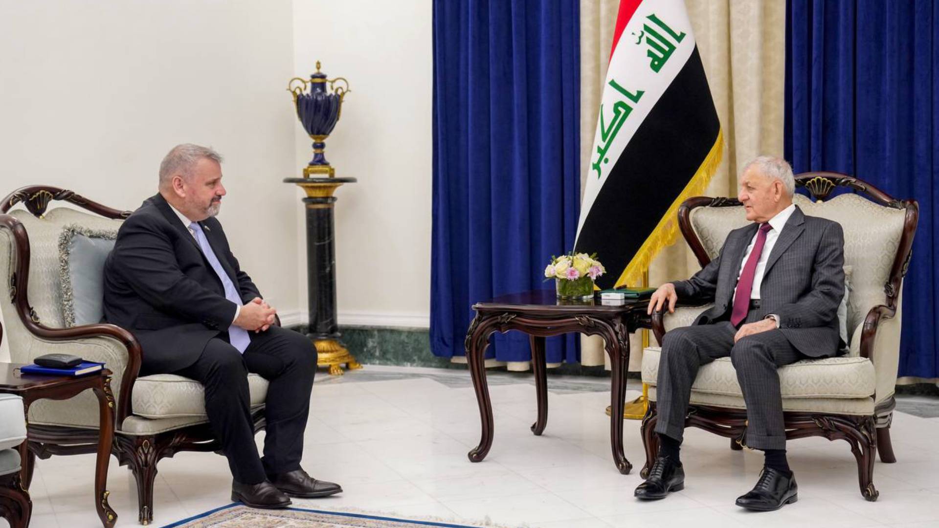  Iraqi President Abdullatif Jamal Rashid on the right and EU Ambassador Thomas Seiler on the left.
