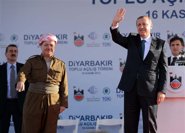 President Barzani urges support for peace process in Diyarbakir 