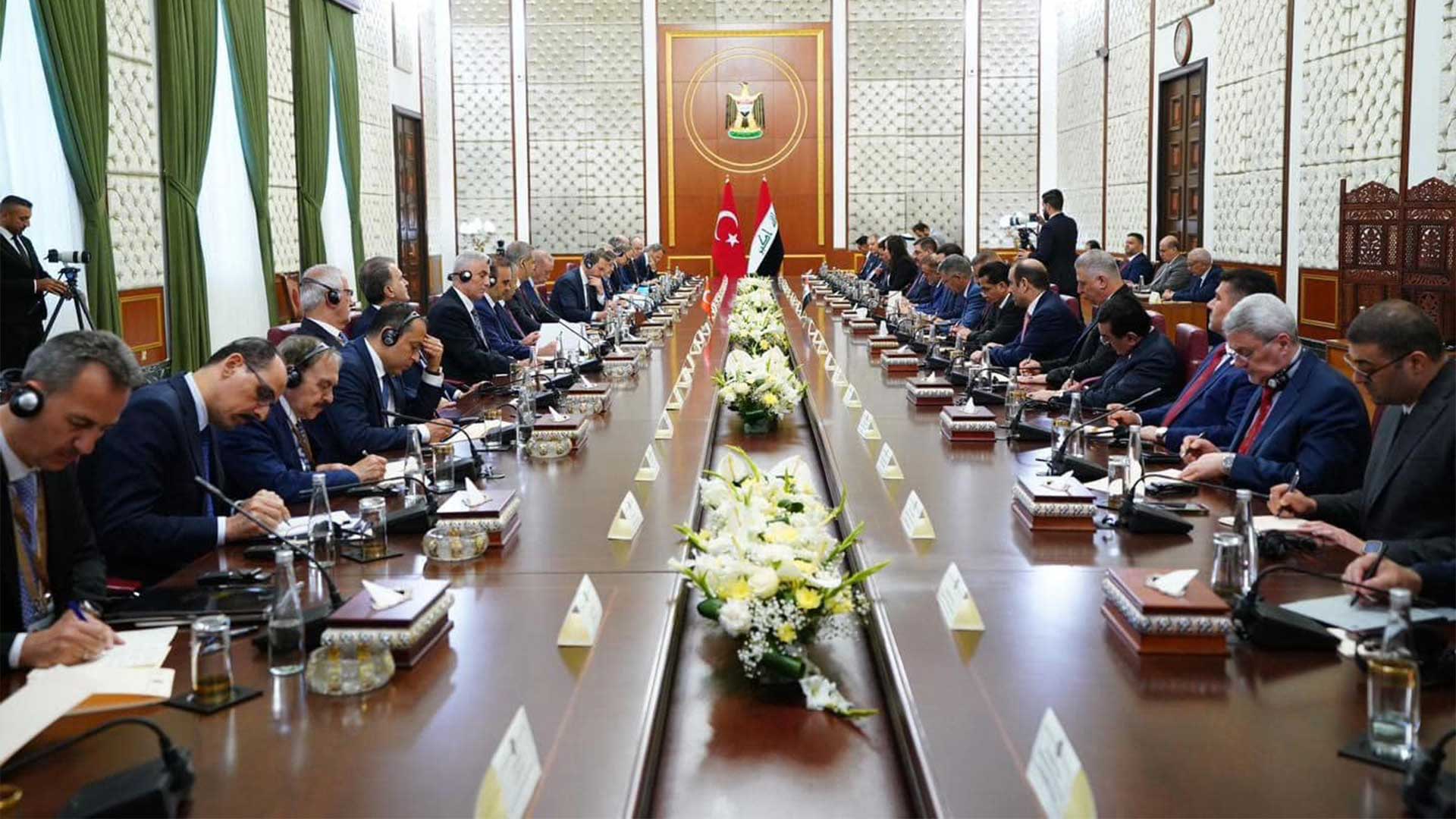  Iraqi and Turkish delegation's meeting.