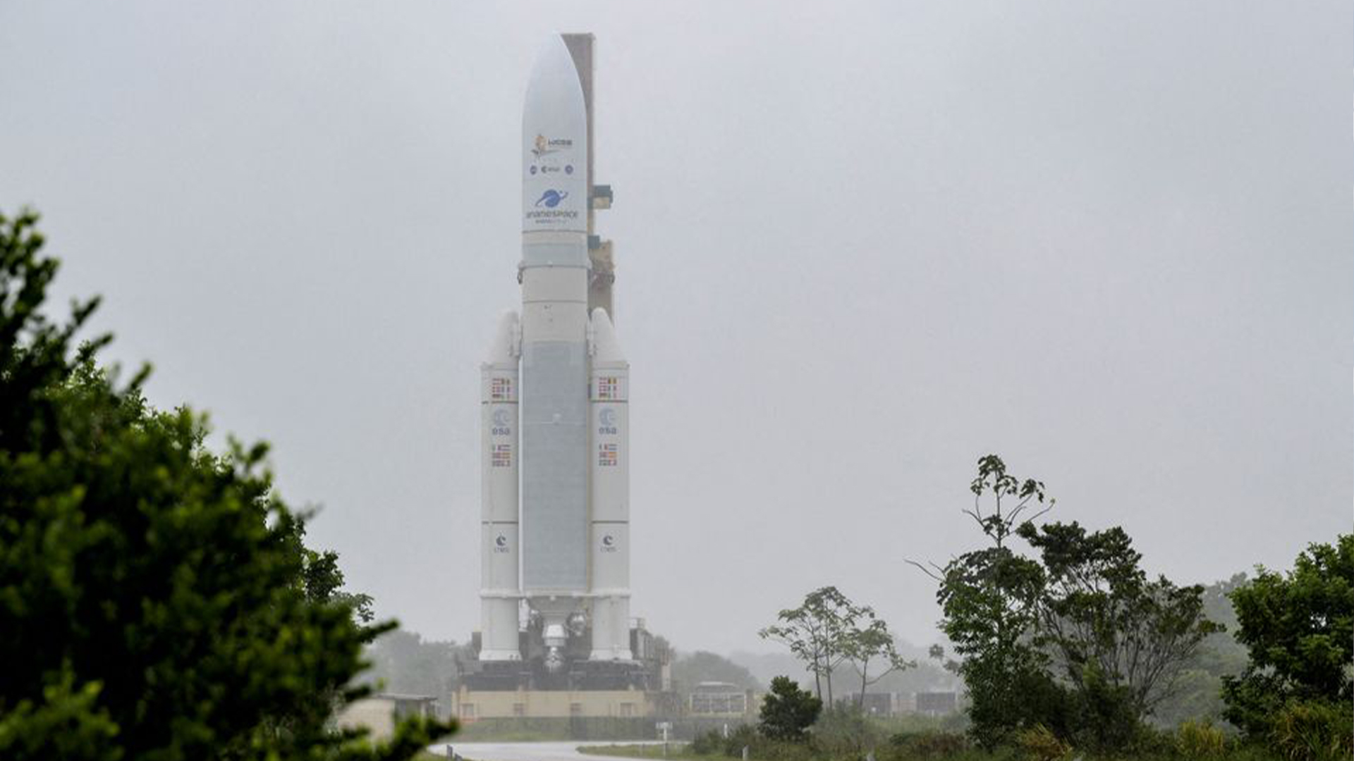  Arianespace's Ariane 5 rocket, with NASA's James Webb Space Telescope onboard, is rolled out to the launch pad at Europe’s Spaceport, the Guiana Space Center in Kourou, French Guiana December 23, 2021.  NASA/Bill Ingalls/Handout via REUTERS