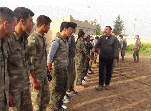 Ferhad Tunc li Serê Kaniyê serdana şervanên YPG`ê kir 