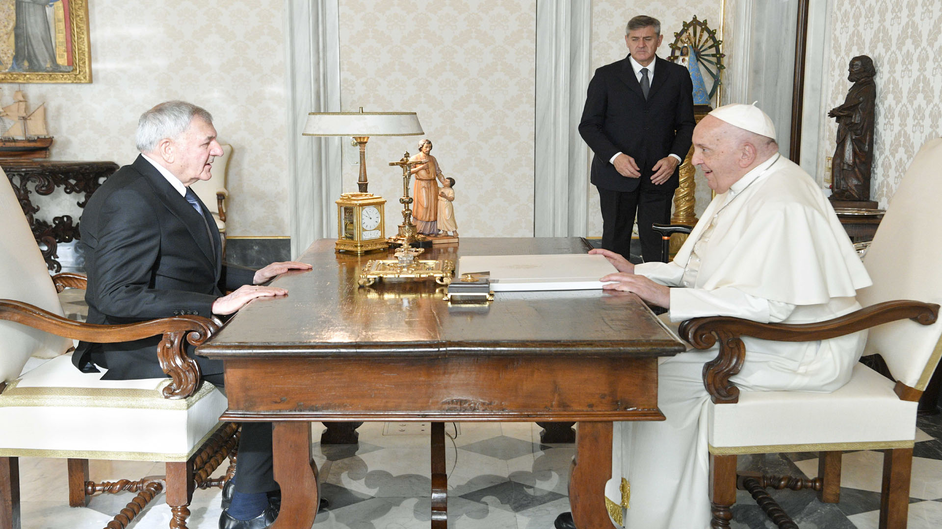 Papayê Vatîkanê Papa Francis îro Serokkomar qebûl kir 