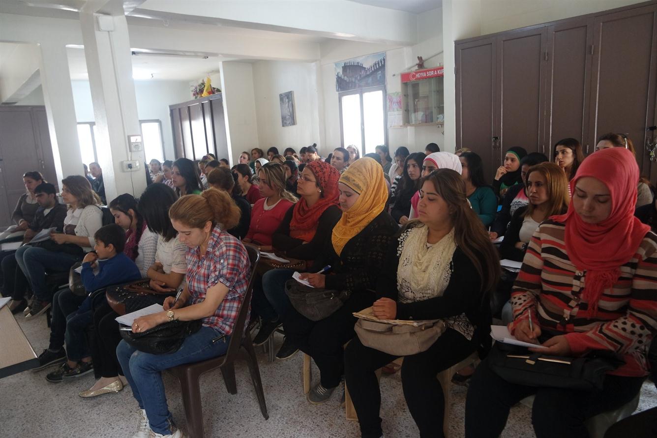 Li Efrînê çalakiyên cejna zimanê Kurdî