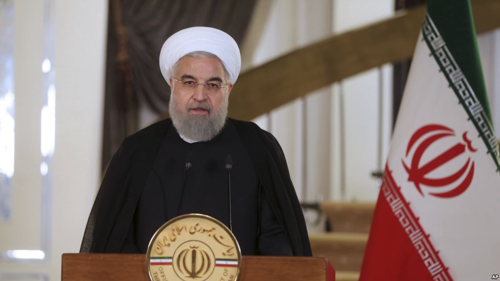 Ruhanî: Trump Dixwaze di Hindurê Îranê de Alozîyan Çêke
