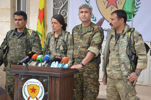 YPG`ê : Divê li Kobanê jî li dijî DAIŞ êrişên asmanî pêk bên