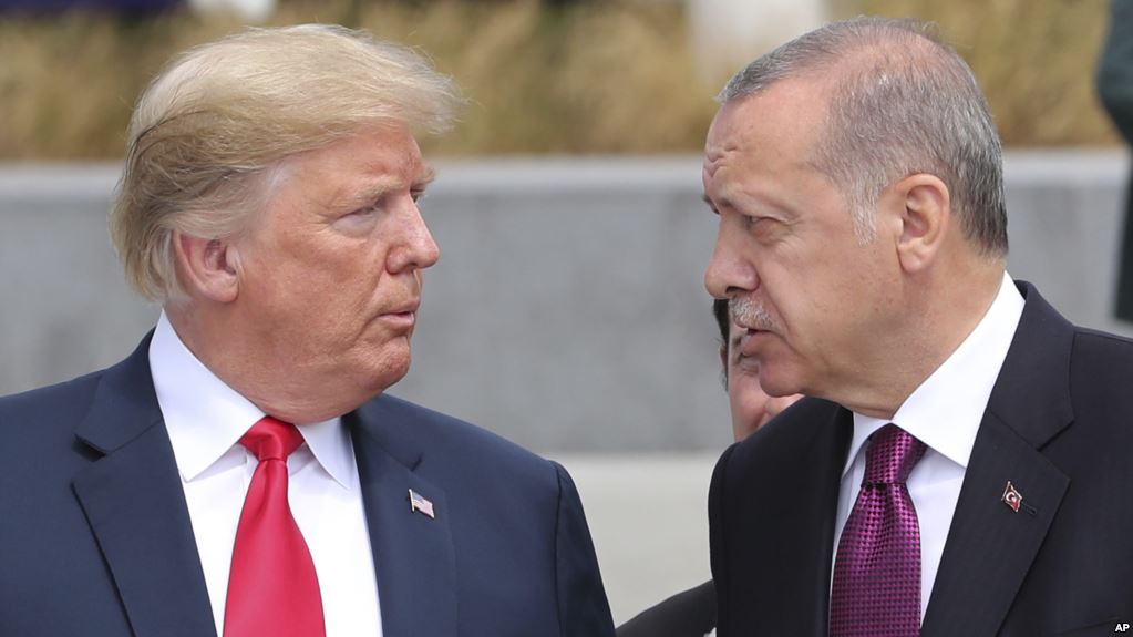  Trump: Divê Tirkîye li Kurdan û HSD'ê Xirabîyan Neke