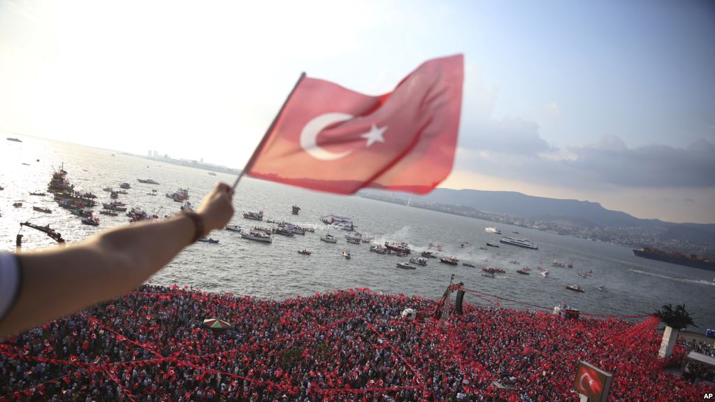 Li Tirkiyê Helmetên Dawî yên Hilbijartinan Dibin